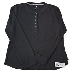 GAP 5 Button Long Sleeve Black Henley, NWT size medium